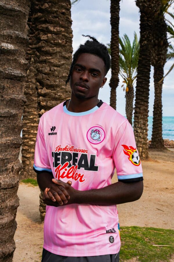 Neuköllner:innen x Walon Football Bubble Gum Pink - Image 4